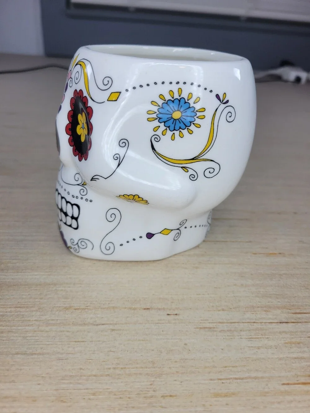Williams Sonoma Day of the Dead Sugar Skull Mug Cup Set of 4 White Floral